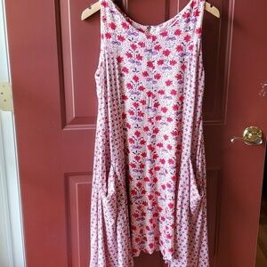 Philosophy Boho floral dress w pockets. Rayon Creme red & purple Hi low size 10